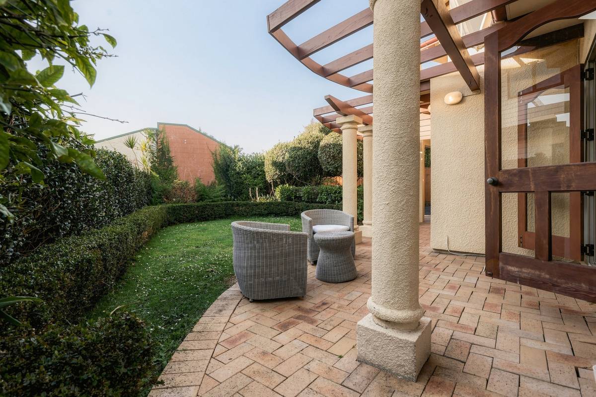 Property photograph