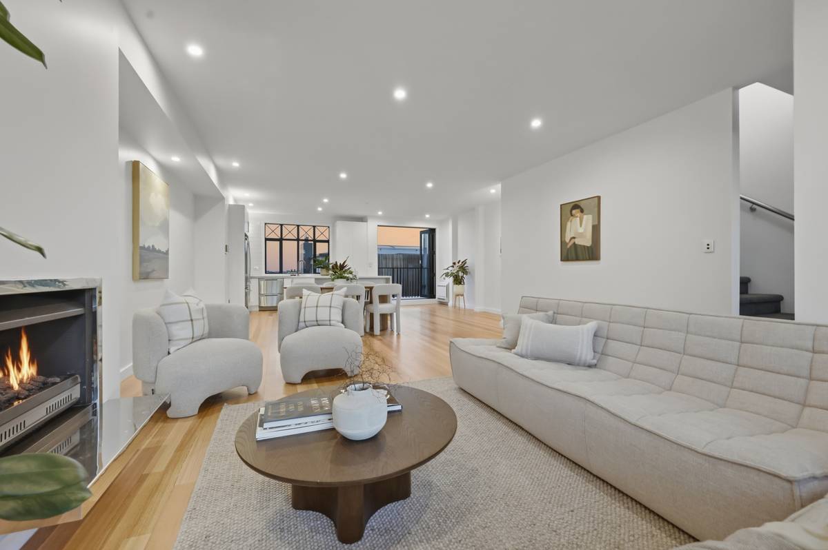 Living Fireplace and lounge